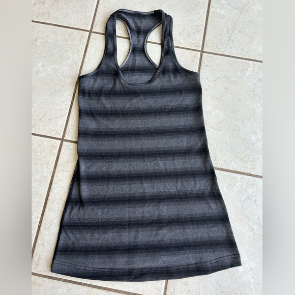 Lululemon tank top - Picture 1 of 2